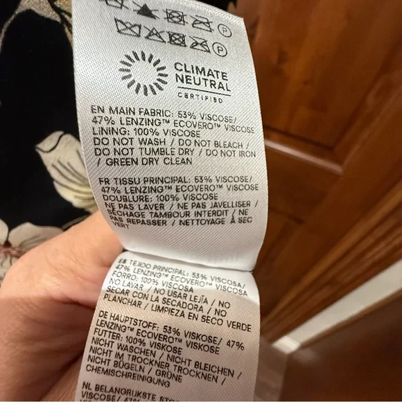 💋Reformation Black and Cream Floral Midi Dress. Size M - Picture 12 of 12